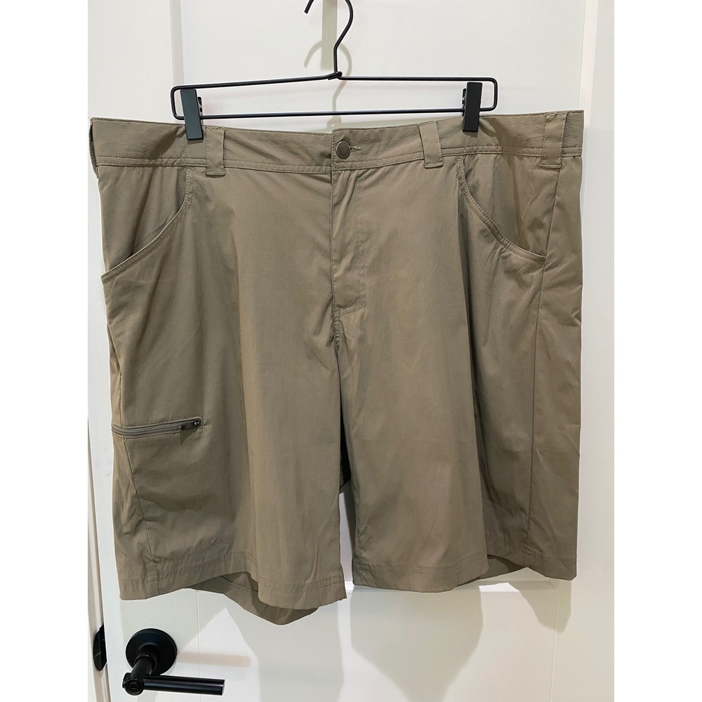 Columbia Silver Ridge II Cargo Shorts Mens 42 Beige Hiking Outdoor AM0660